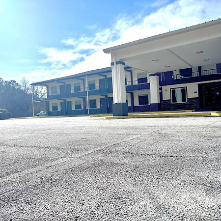 Days Inn By Wyndham Lavonia Exterior photo